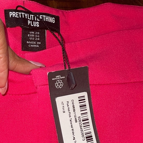 PrettyLittleThing Plus Hot Pink Tailored Wide Leg Trousers 24 NWT Barbie femcore - Picture 2 of 5